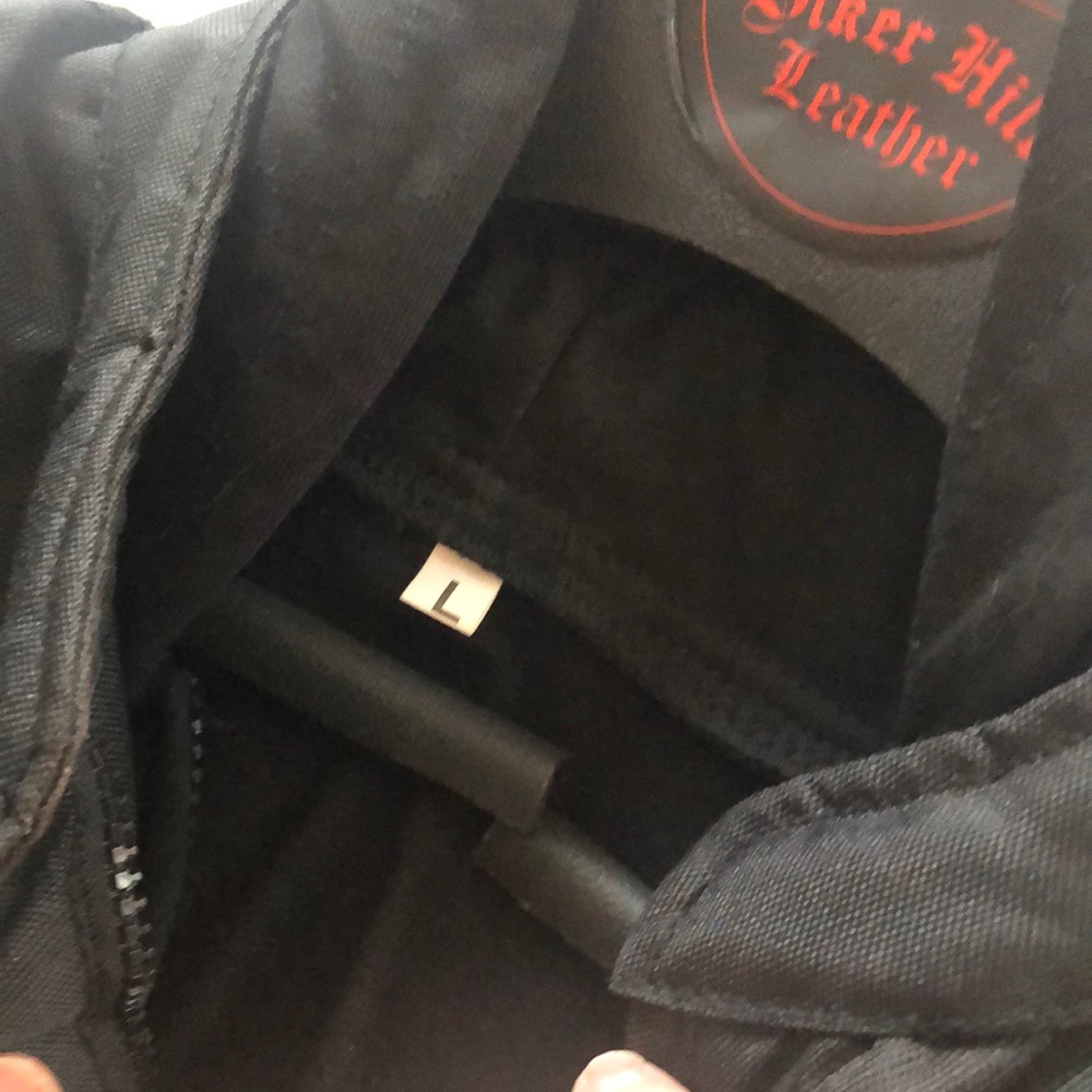 Bomber style jacket in black size large